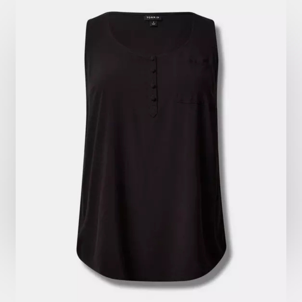 Torrid 2 Challis Henley Pocket Tank
